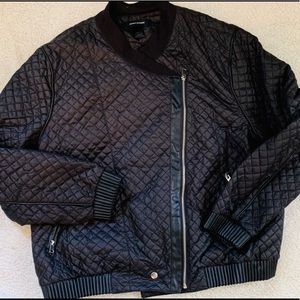 ASHLEY STEWART : Black Quilted Jacket with Piping